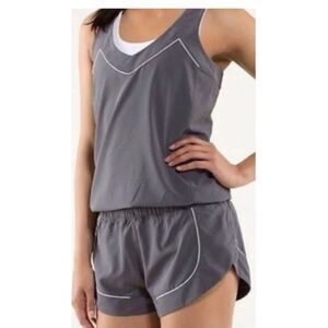 LULULEMON Speedy Runsie Romper Gray 1 piece SHORTS TANK sz 0 XS